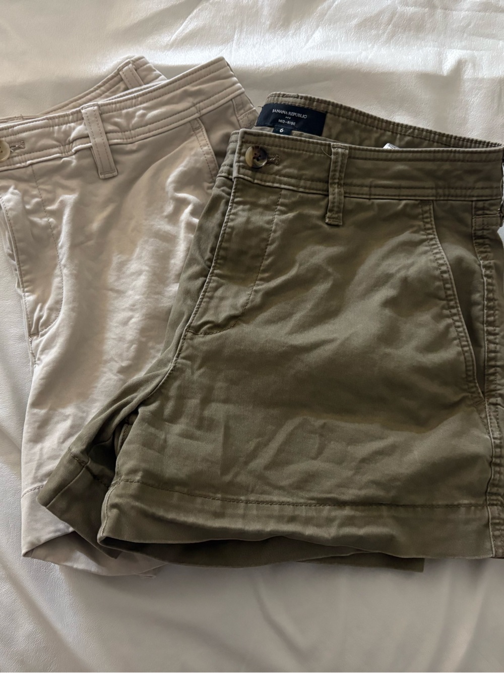 Women’s Cotton Chino Shorts - Olive and Beige